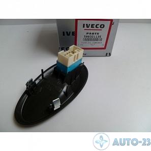 Выключатель кнопочный стеклоподъемника IVECO 500321135