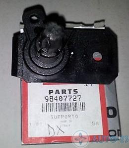 Кронштейн ручки IVECO 98407727